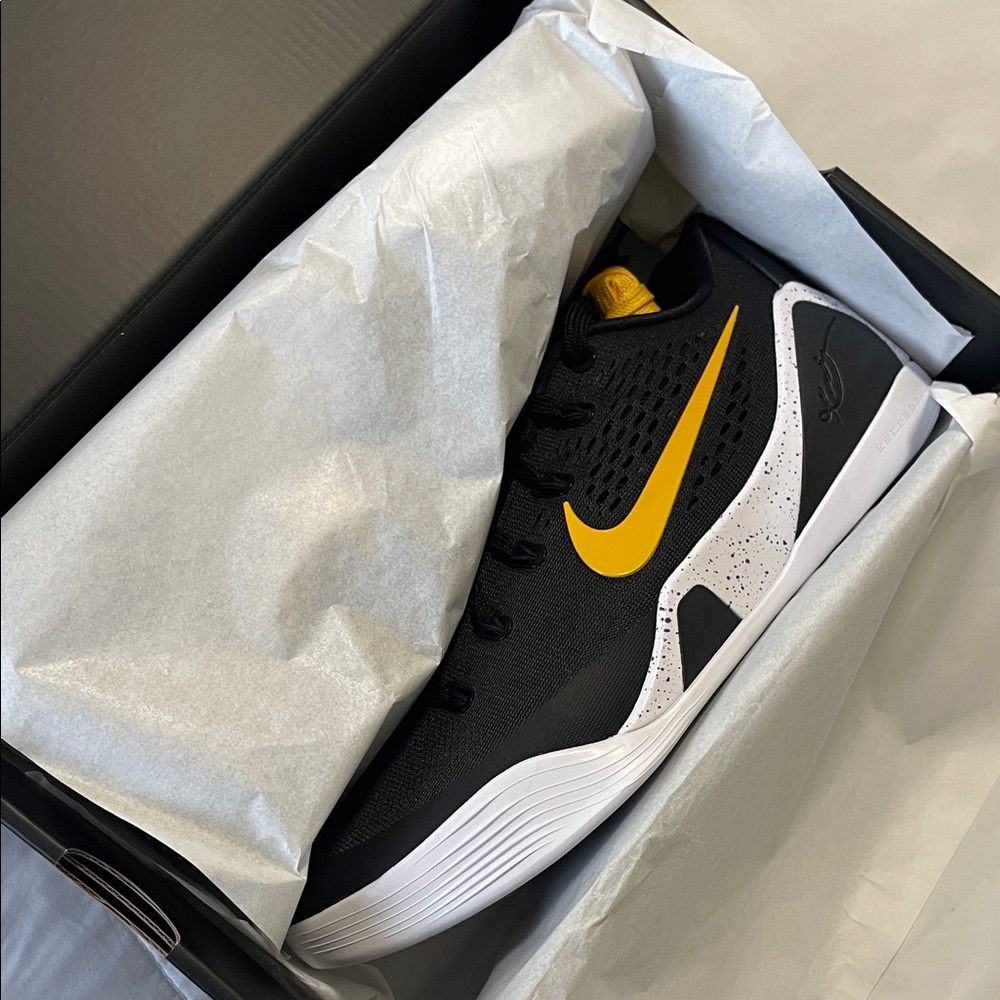 Nike Black and Yellow Athletic Shoes